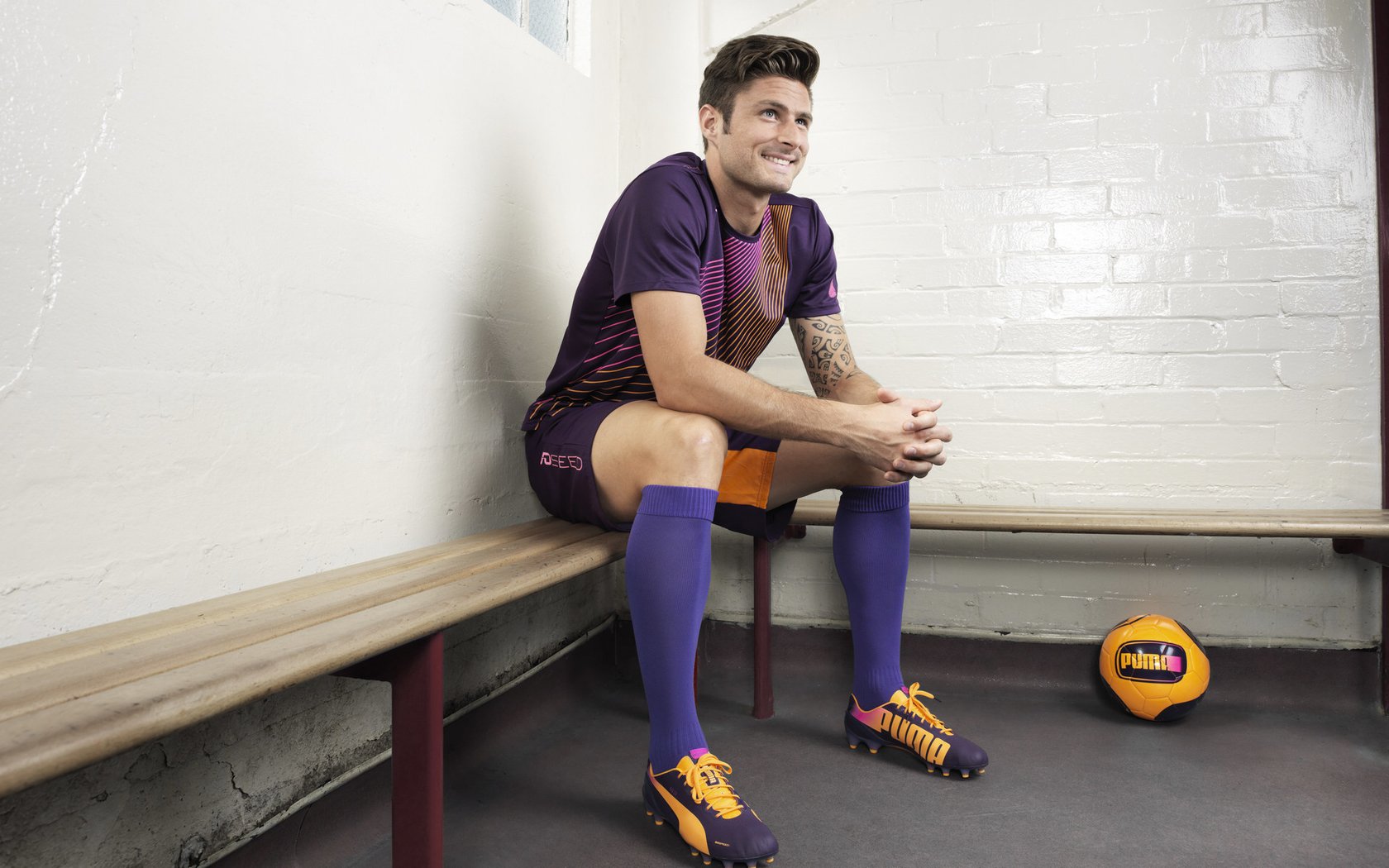 核心球员是否因战术体系单一而遭遇表现瓶颈，球场核心球员